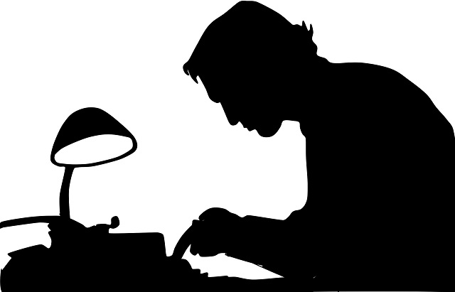 freelance-writer-at-typewriter.jpg